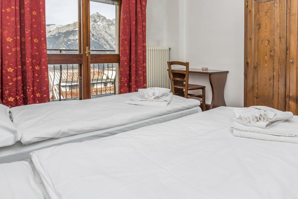 Hotel La Terrazza Oulx Kültér fotó