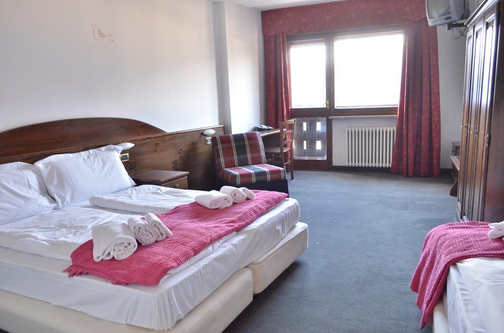 Hotel La Terrazza Oulx Kültér fotó